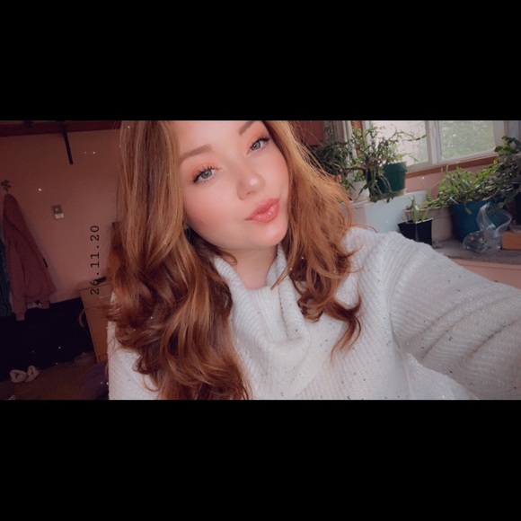 Alexis' Closet (@alexissclarkk) | Poshmark